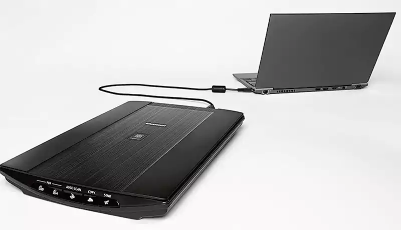 Canon LiDE 220 Canoscan Flatbed Photo & Document Scanner